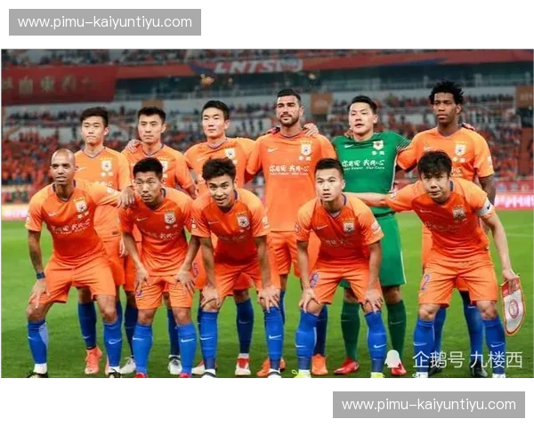 绿茵史诗，巅峰对决：中超“巨无霸”的宿命恩怨——恒大vs鲁能